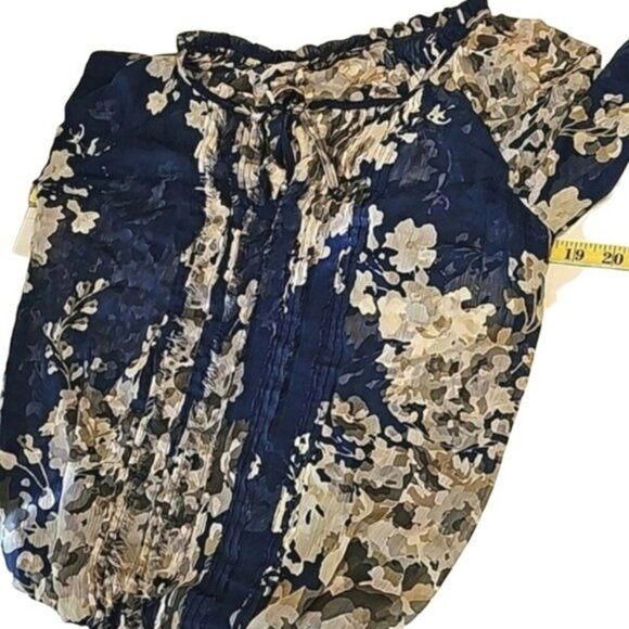 Express Women's Blouse Size XS Sheer Blue Floral Bohemian Flowy Pleated Office - Picture 9 of 12
